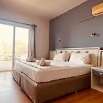 Maistrali & Restaurant Hotel