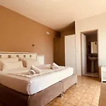 Maistrali & Restaurant Hotel Kalavárda