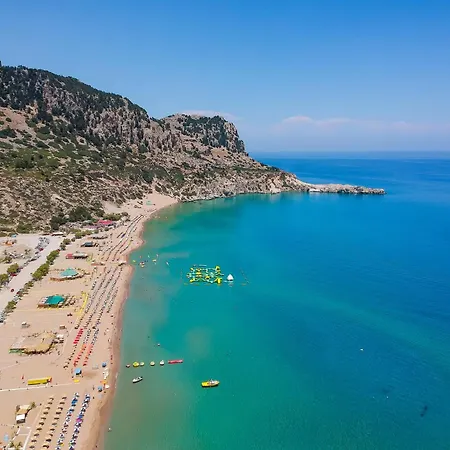 Maistrali & Restaurant * Καλαβάρδα