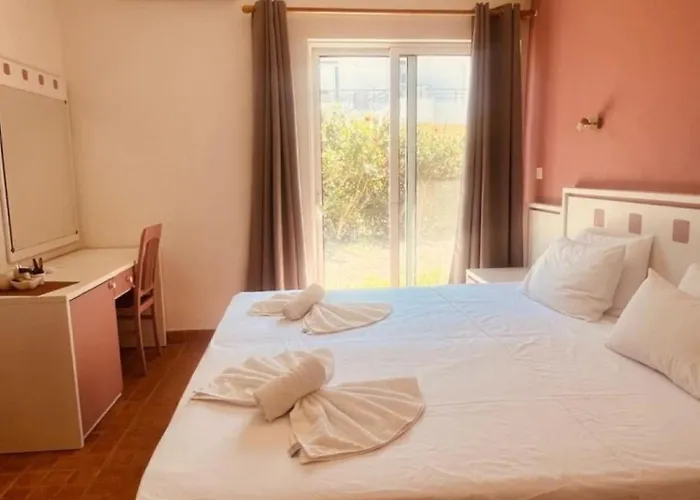 فندق Maistrali & Restaurant *