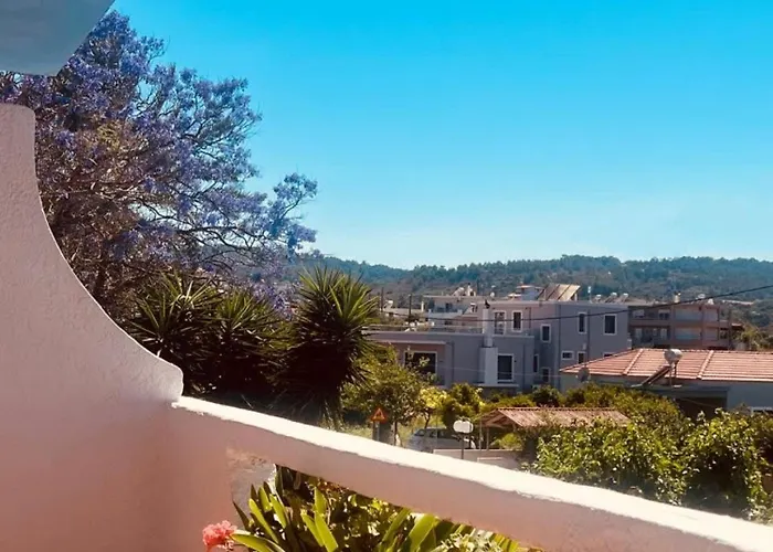 Maistrali & Restaurant فندق