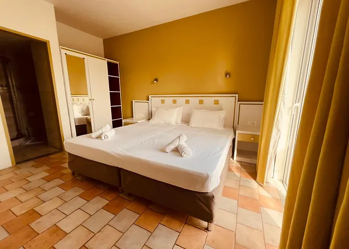 فندق Maistrali & Restaurant *