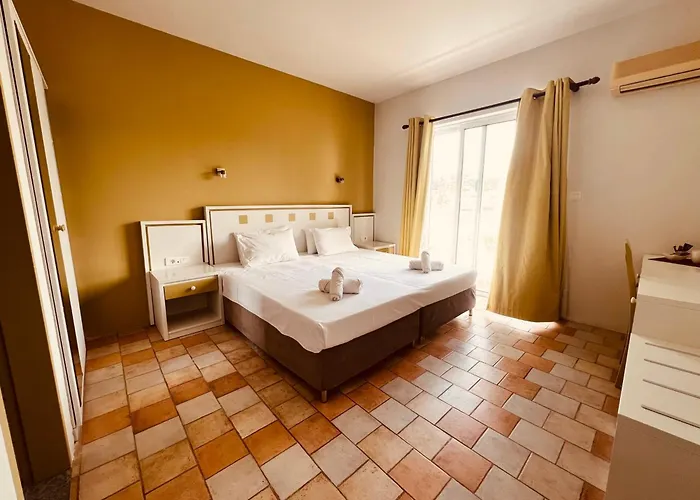 Maistrali & Restaurant * Kalavárda