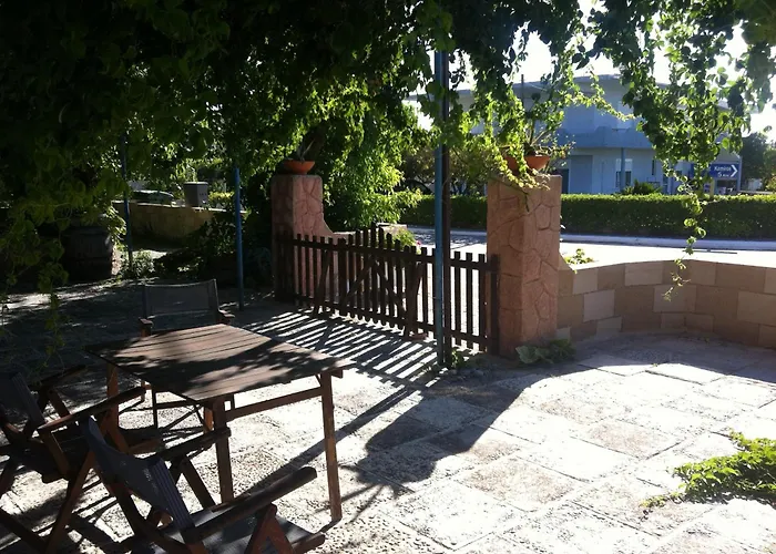 فندق Maistrali & Restaurant *