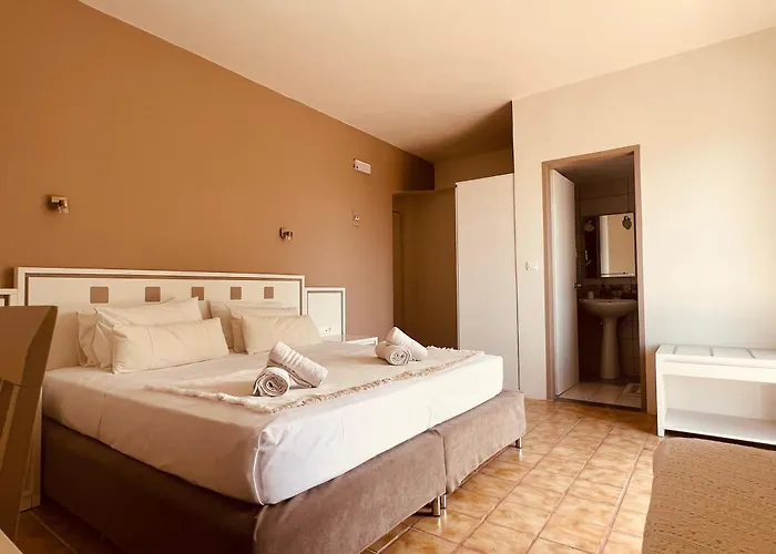 Maistrali & Restaurant فندق Kalavárda