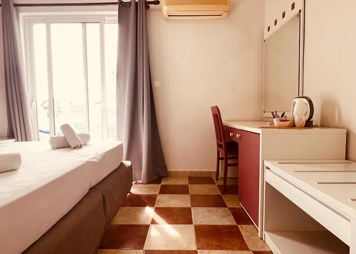 Maistrali & Restaurant فندق