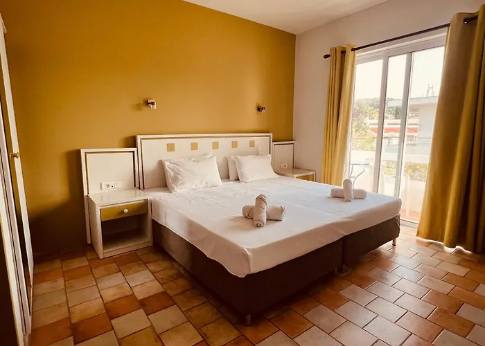 فندق Maistrali & Restaurant *