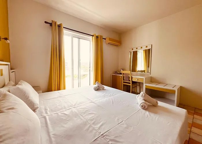 فندق Maistrali & Restaurant *