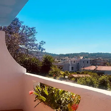 Maistrali & Restaurant מלון