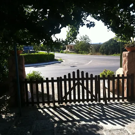 Maistrali & Restaurant מלון Kalavárda